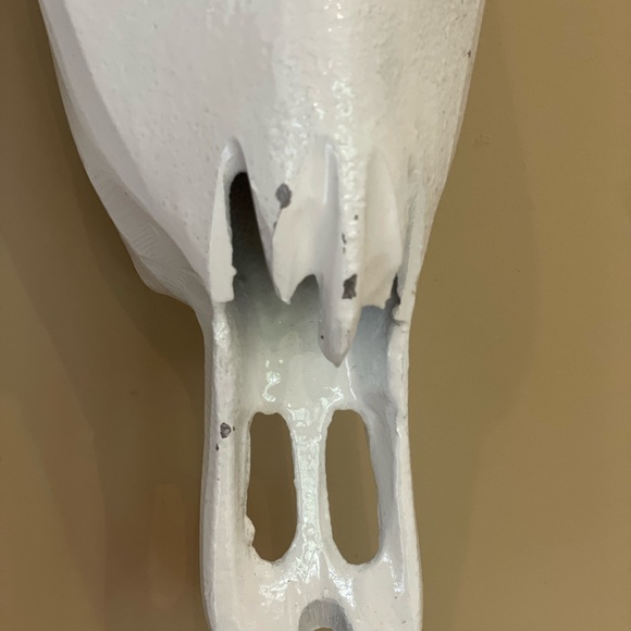 Metal Decorative Faux Animal Skull with Rose Gold Horns - Picture 4 of 5